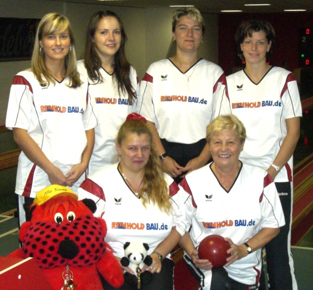 hinten von links: Nicole Grimmer, Kristina Merkel, Angela Schubert, Iris Kögler, vorn:Petra Werner, Hannelore Hörtsch
